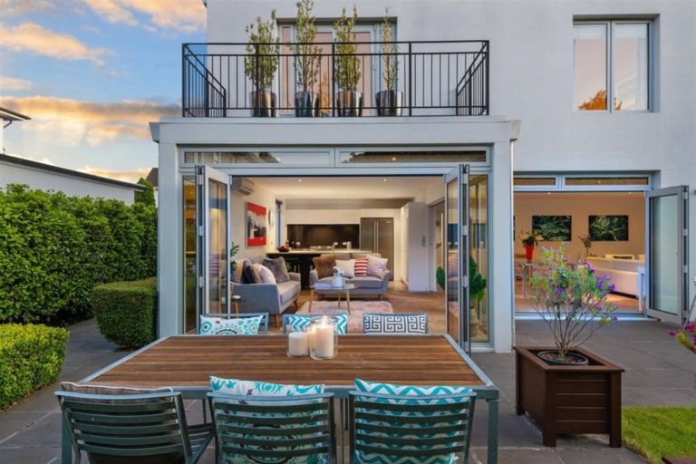 Photo of property in 9b Beverley Street, St Albans, Christchurch, 8014