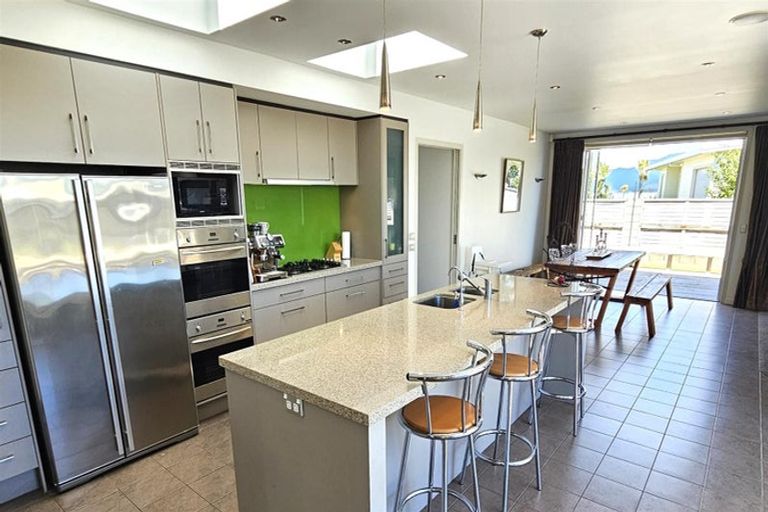 Photo of property in 128 Harbour Drive, Matarangi, Whitianga, 3592