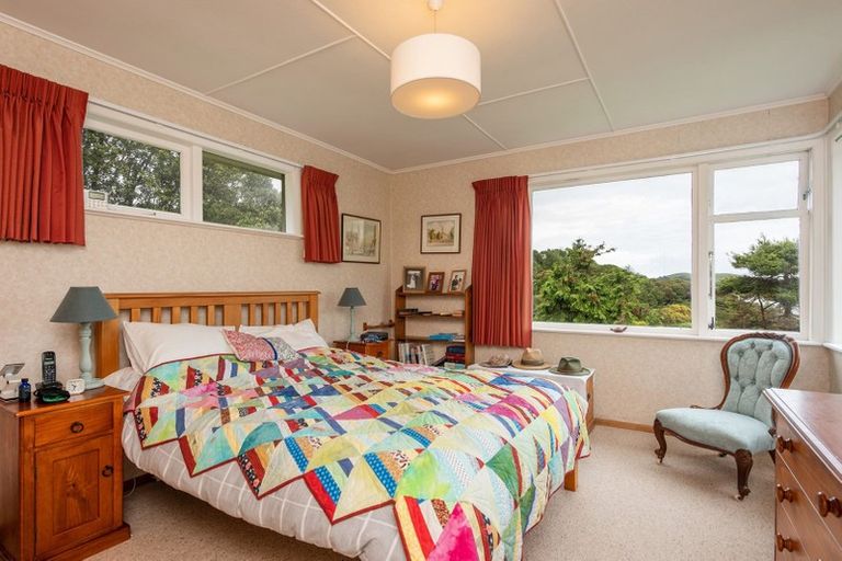 Photo of property in 44 Acheron Road, Paremata, Porirua, 5026