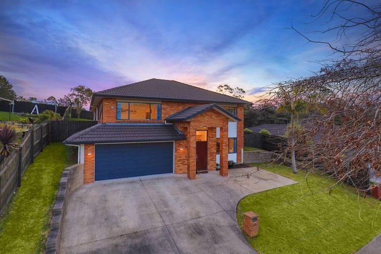 Photo of property in 36 Sapperton Drive, Henderson, Auckland, 0612