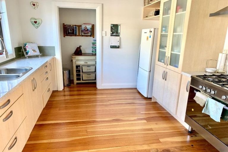 Photo of property in 68 Naylor Street, Hamilton East, Hamilton, 3216