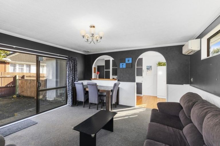 Photo of property in 37 Mary Crescent, Elderslea, Upper Hutt, 5018