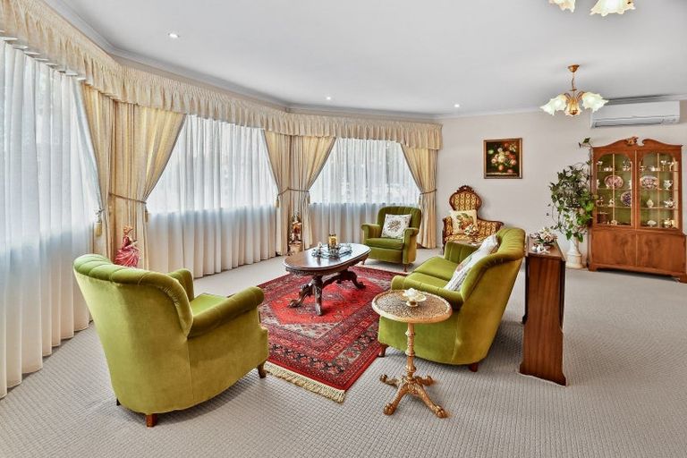 Photo of property in 15 Trossach Place, Wattle Downs, Auckland, 2103