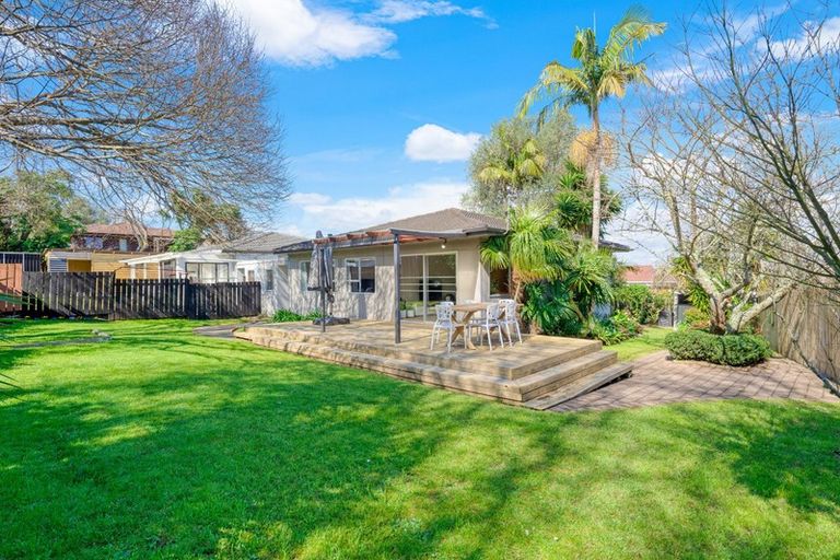 Photo of property in 2/21 Birman Close, Half Moon Bay, Auckland, 2012