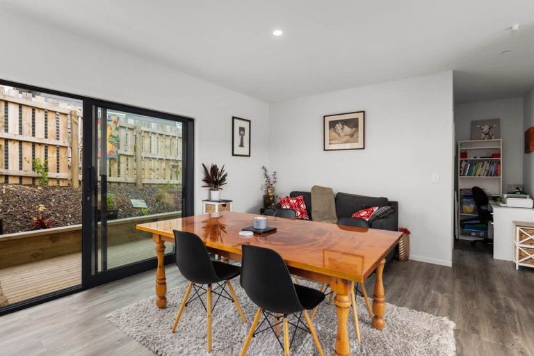 Photo of property in 14 Waterview Place, Haruru, 0204