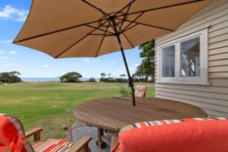 Photo of property in 15 Dillon Street, Waihi Beach, 3611