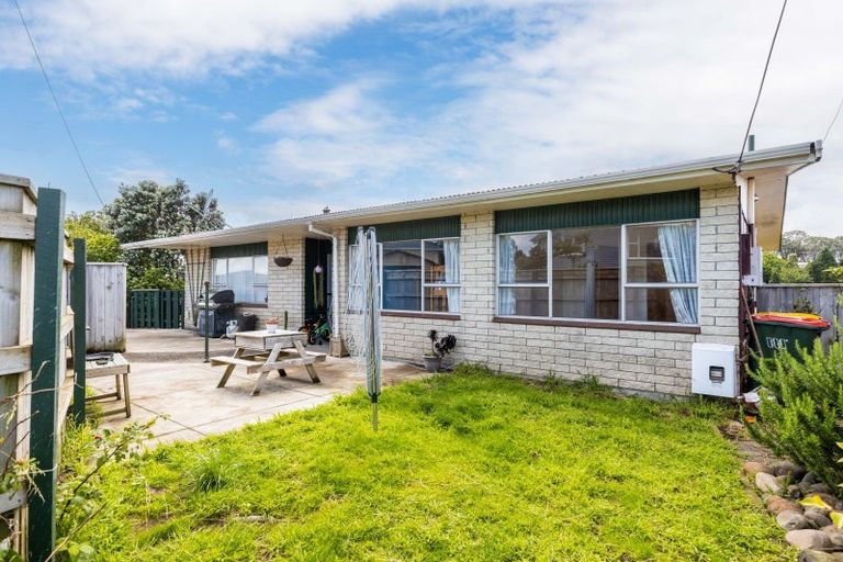 Photo of property in 5h Pembroke Street, Westown, New Plymouth, 4310