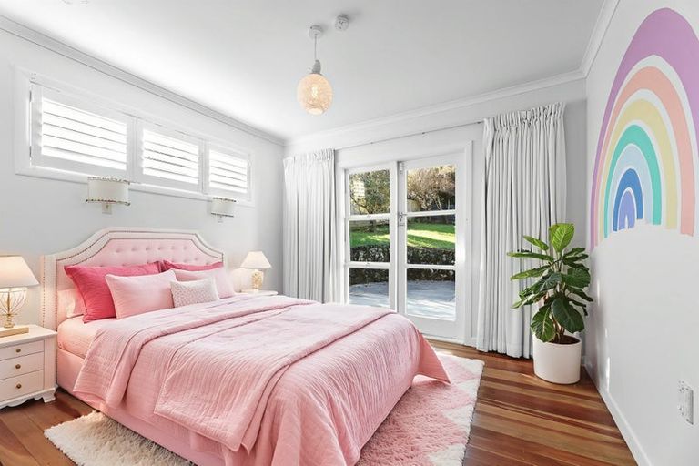 Photo of property in 1 Keith Smith Avenue, Beach Haven, Auckland, 0626