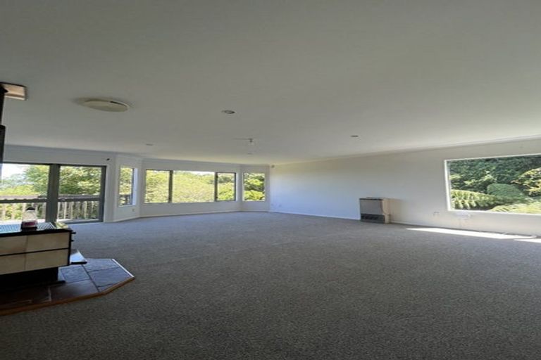 Photo of property in 14 Pekanga Road, Normandale, Lower Hutt, 5010