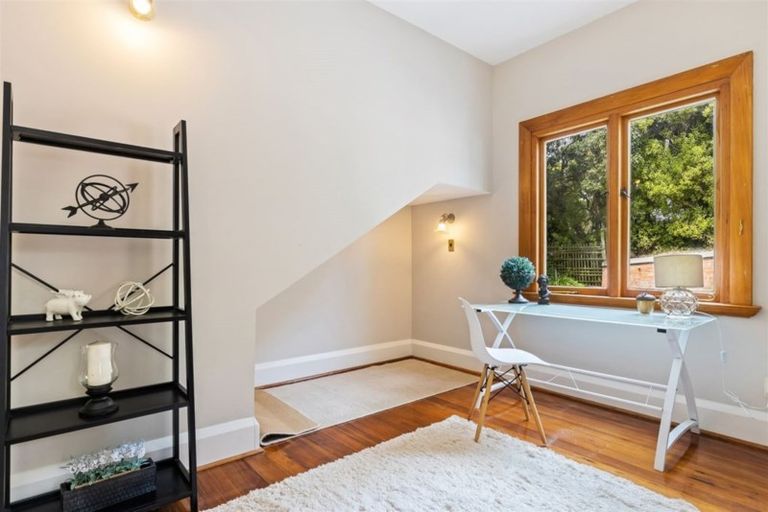 Photo of property in 18 Merlewood Avenue, Cashmere, Christchurch, 8022