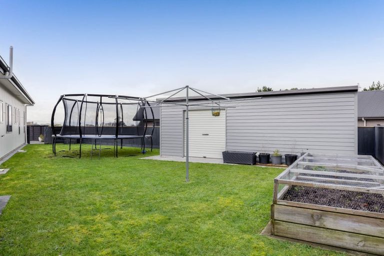 Photo of property in 7 Mercade Close, Stratford, 4332