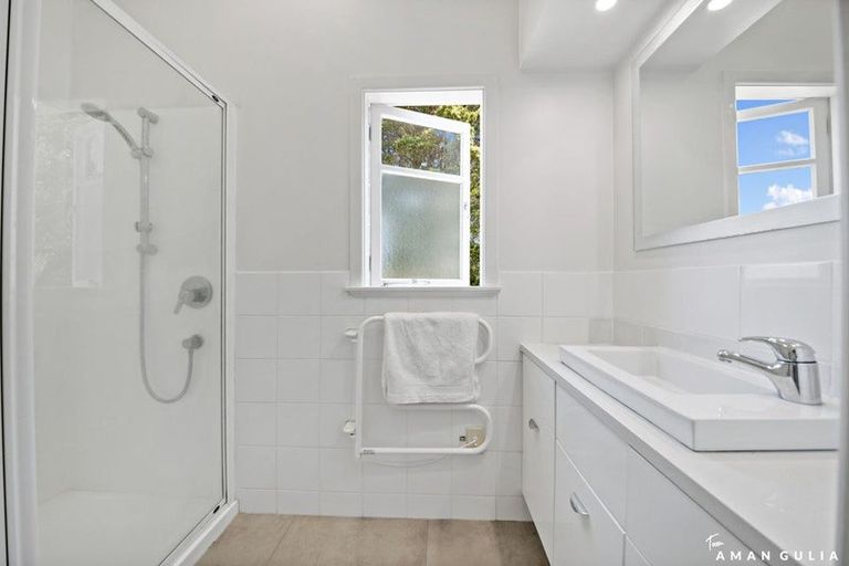 Photo of property in 94 Sylvia Road, Hillcrest, Auckland, 0627