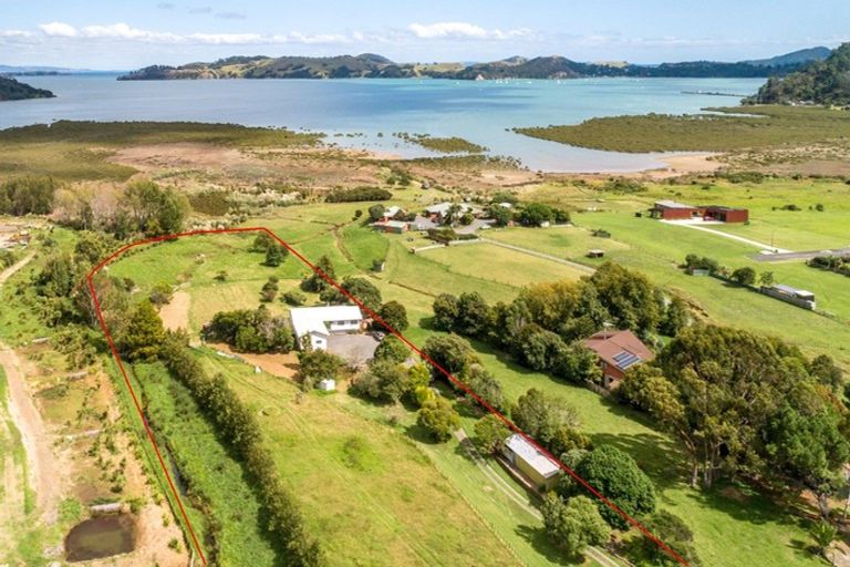 Photo of property in 860 Tiki Sh25 Road, Coromandel, 3506