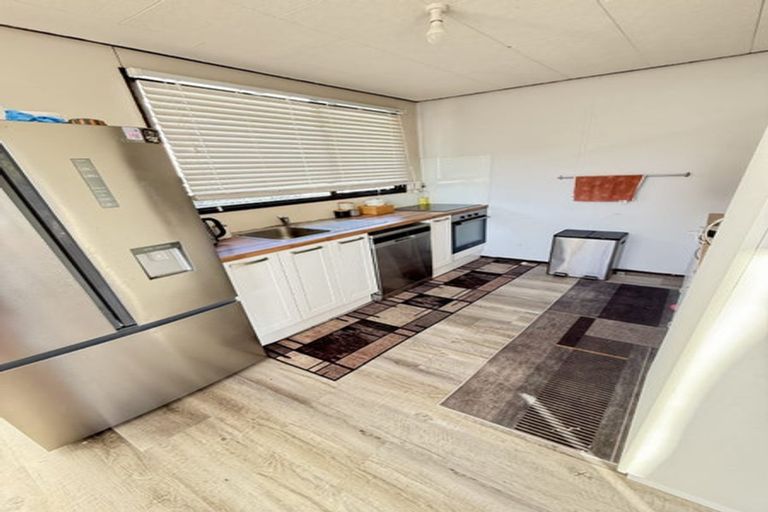 Photo of property in 2/19 Eldon Grove, Taita, Lower Hutt, 5019