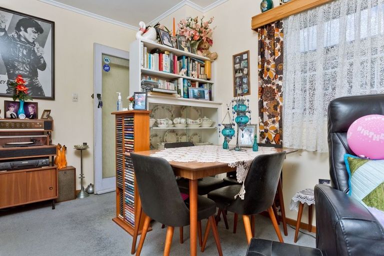 Photo of property in 2/29 Eban Avenue, Hillcrest, Auckland, 0627