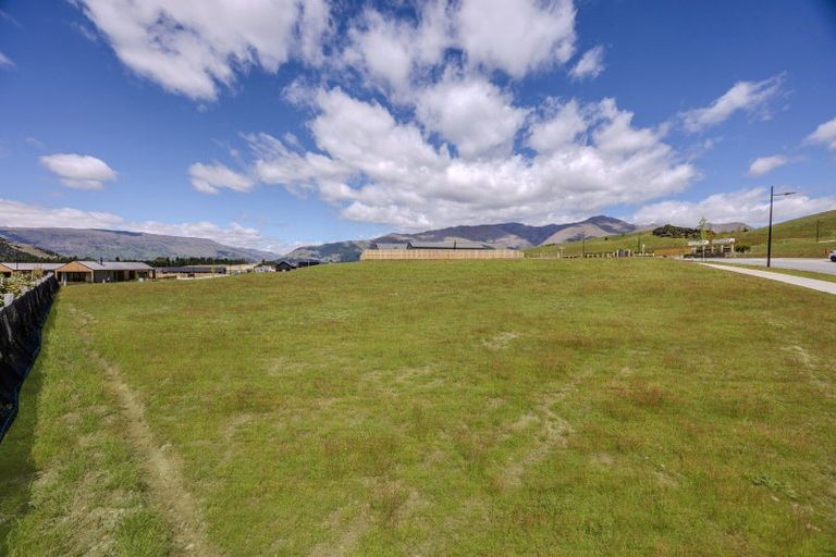 Photo of property in Northlake, 53 Riverslea Road, Wanaka, 9305