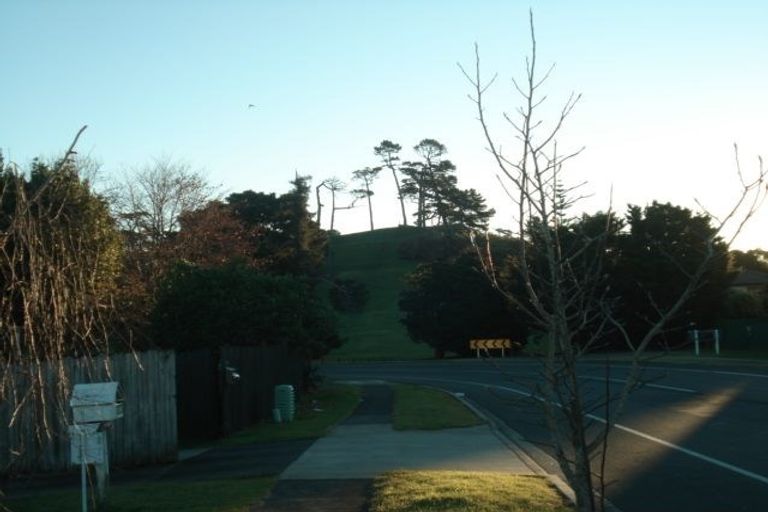 Photo of property in 2/143 Gills Road, Half Moon Bay, Auckland, 2014