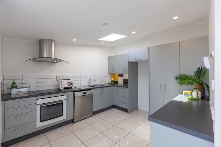 Photo of property in 40 Margaret Road, Raumati Beach, Paraparaumu, 5032