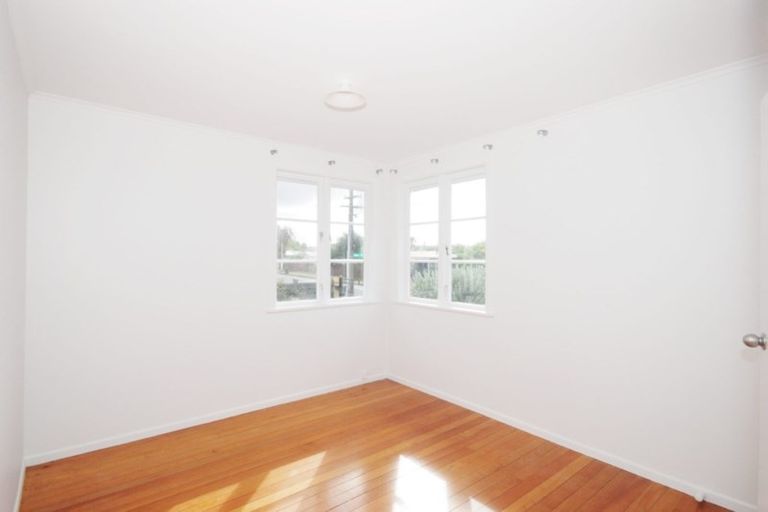 Photo of property in 15 Kerrydale Road, Manurewa, Auckland, 2102