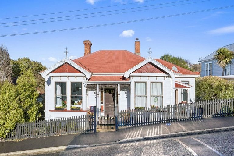 Photo of property in 5 Mosgiel Street, Mornington, Dunedin, 9011