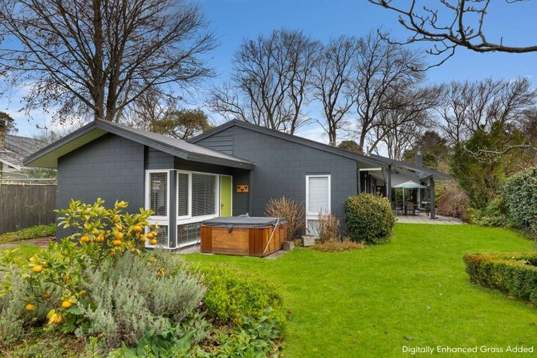 Photo of property in 42 Ihaka Street, Hokowhitu, Palmerston North, 4410