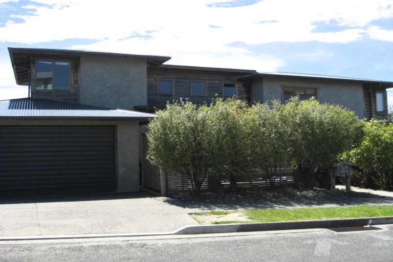 Photo of property in 3 Observatory Terrace, Britannia Heights, Nelson, 7010