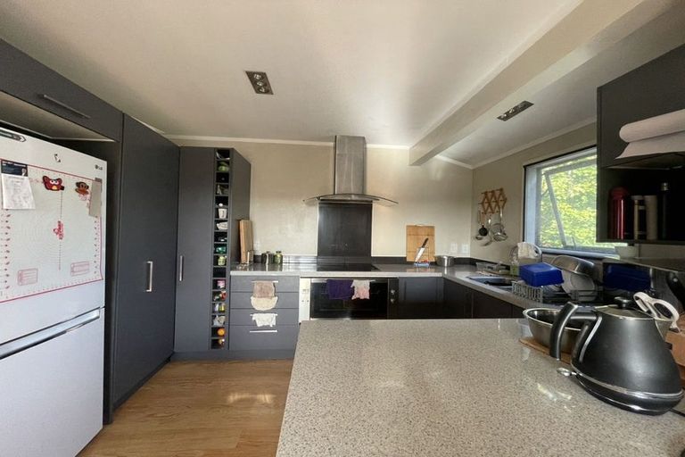 Photo of property in 1/2 Brian Avenue, Forrest Hill, Auckland, 0620