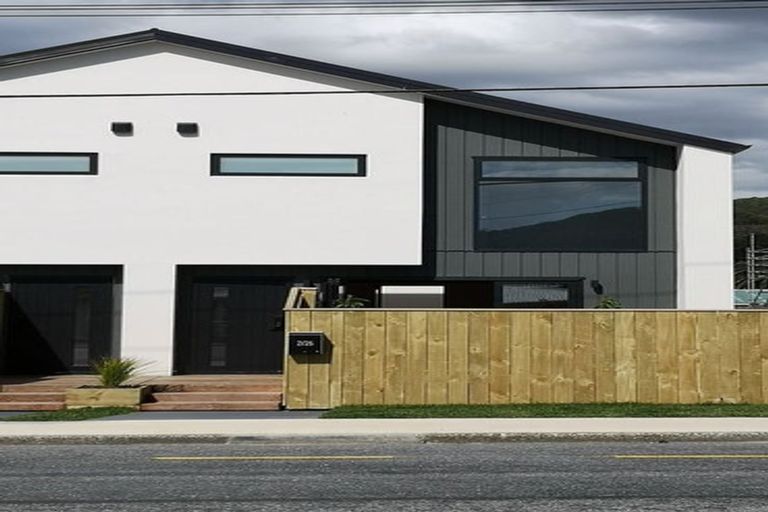 Photo of property in 2/26 Fitzherbert Road, Wainuiomata, Lower Hutt, 5014