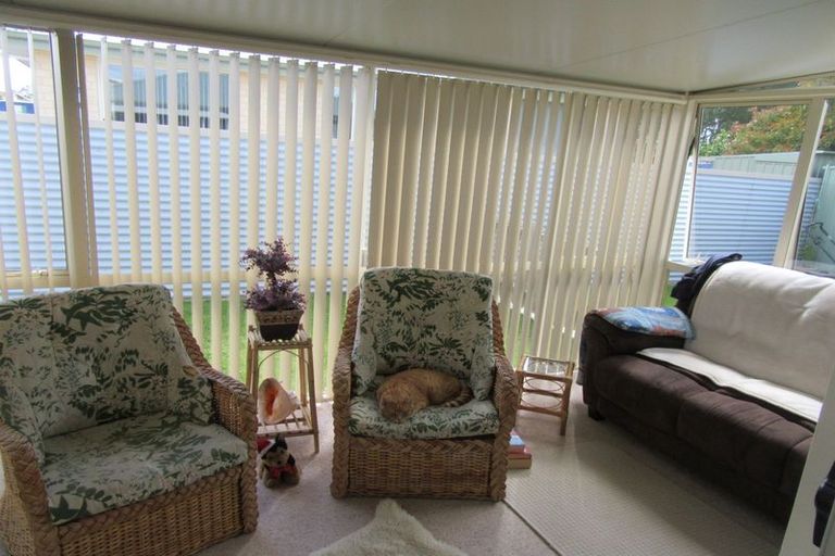 Photo of property in 5 Herbert Street, Waimate, 7924