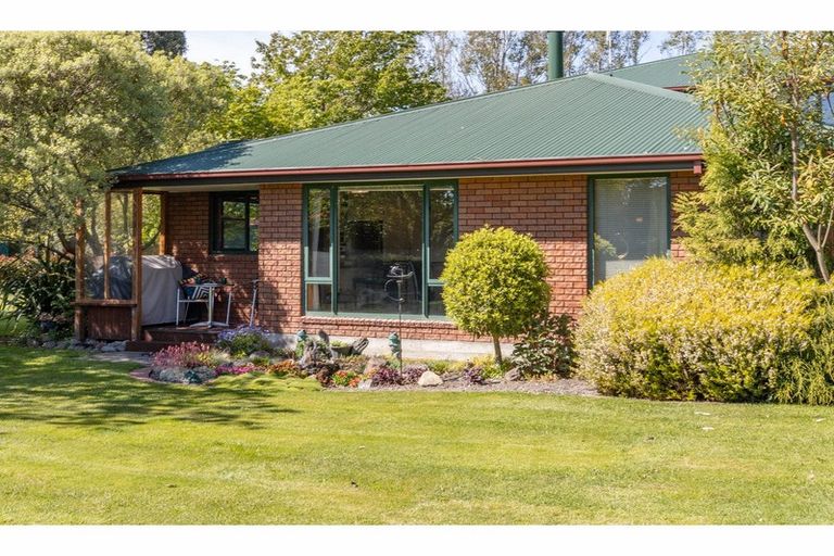 Photo of property in 1101 Woodfields Road, Cust, Rangiora, 7475