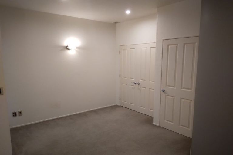 Photo of property in Hb Apartments, 8/3 Holland Street, Te Aro, Wellington, 6011