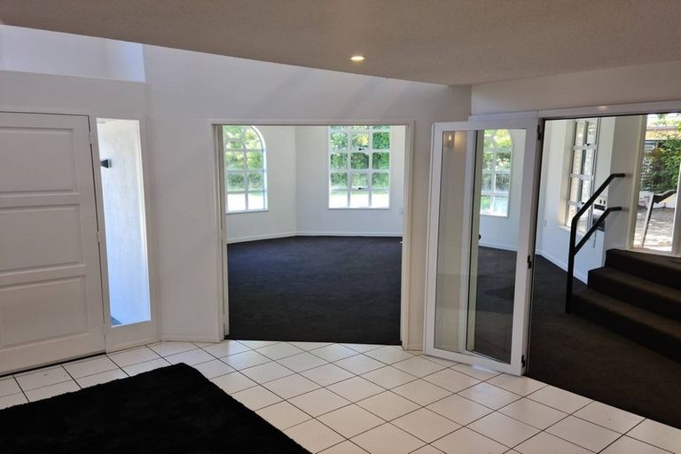 Photo of property in 18 Glenburn Place, Avonhead, Christchurch, 8042