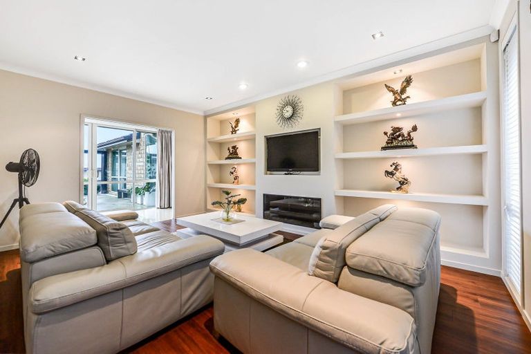 Photo of property in 10 Sinead Court, Grandview Heights, Hamilton, 3200