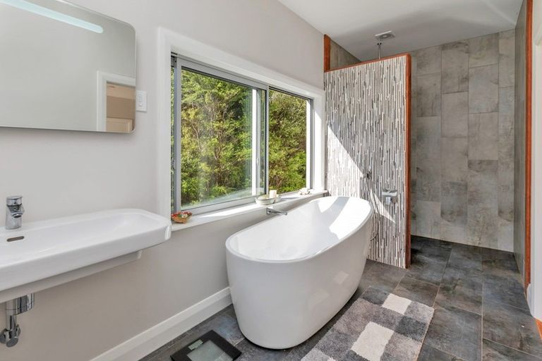 Photo of property in 7 Wairimu Way, Waipu, 0582