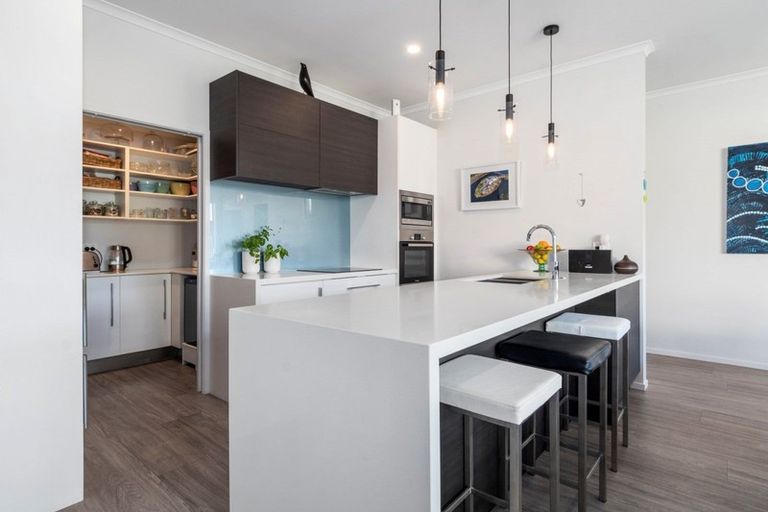 Photo of property in 35 Double Bay Road, Pyes Pa, Tauranga, 3112