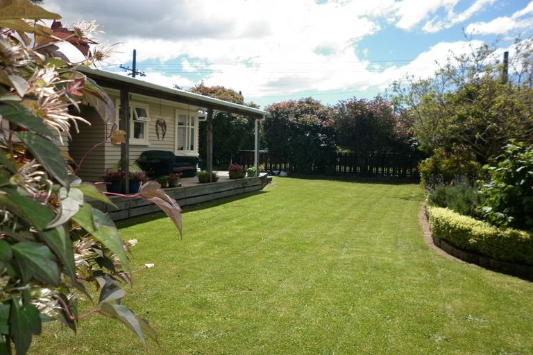 Photo of property in 21 Philip Street, Carterton, 5713