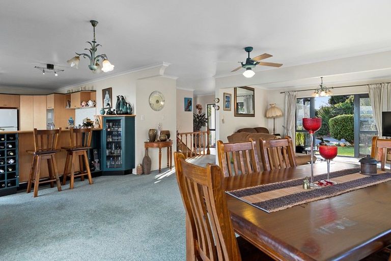 Photo of property in 49 Coppelia Avenue, Omokoroa, 3114