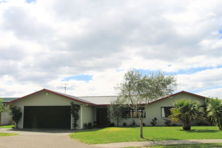 Photo of property in 52 Athena Grove, Papamoa Beach, Papamoa, 3118