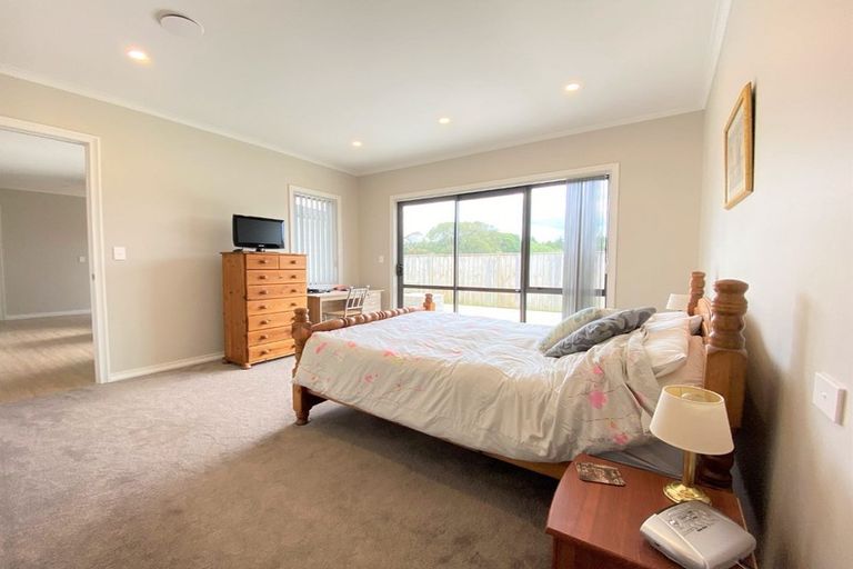 Photo of property in 22 Rauaruhe Road, Karaka, Papakura, 2113
