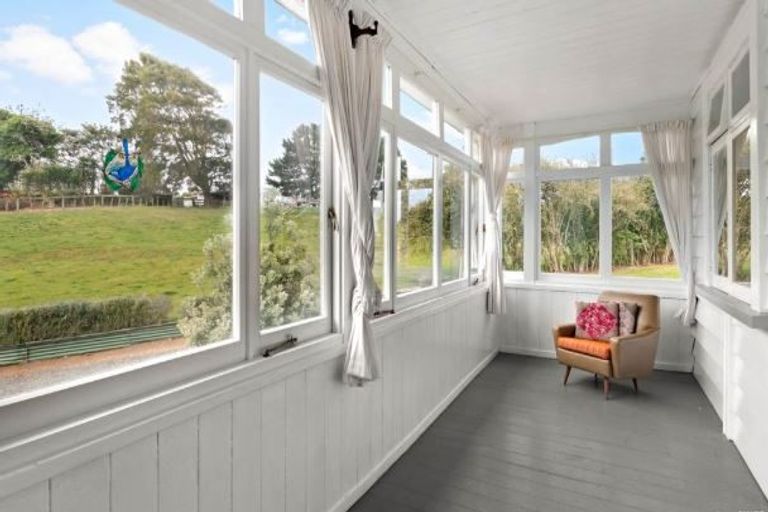 Photo of property in 37 Cameron Road, Waiuku, 2681