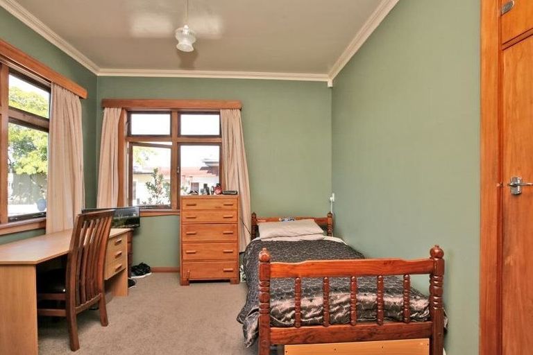 Photo of property in 18 Hinton Road, Taradale, Napier, 4112