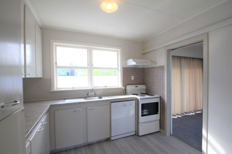 Photo of property in 23 Holland Road, Hillcrest, Auckland, 0627