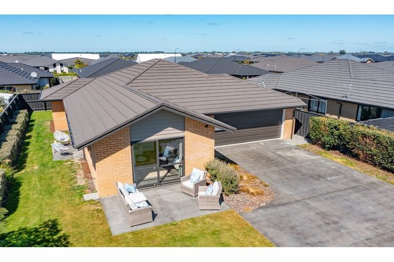 Photo of property in 34 Wallingford Crescent, Rolleston, 7615