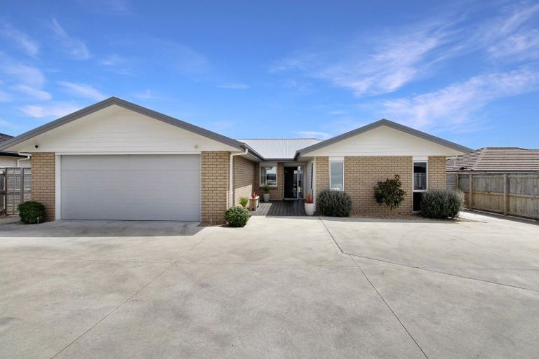 Photo of property in 11 Story Street, Foxton Beach, Foxton, 4815