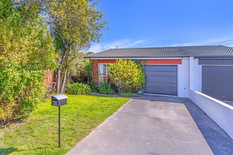 Photo of property in 2/8 Witbrock Crescent, Burnside, Christchurch, 8053