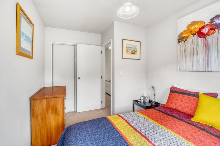 Photo of property in 2/47 Laing Crescent, Heathcote Valley, Christchurch, 8022