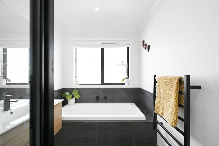 Photo of property in 25 Kimbrae Drive, Rototuna North, Hamilton, 3210