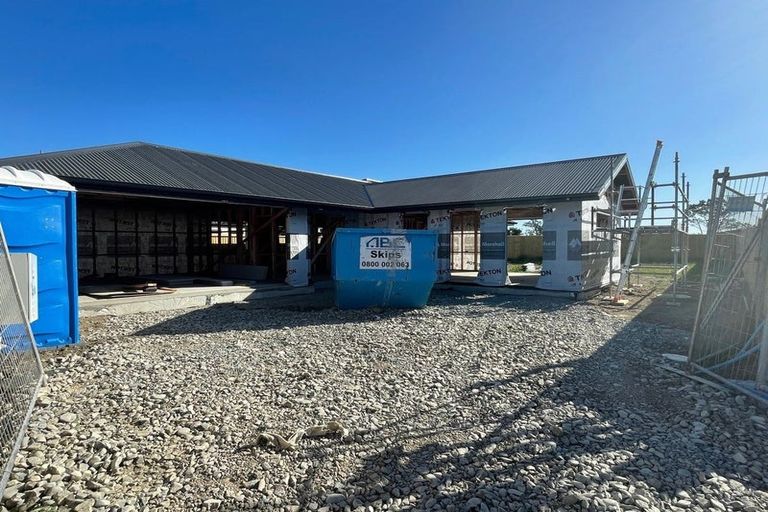 Photo of property in 35 Withers Crescent, Halswell, Christchurch, 8025