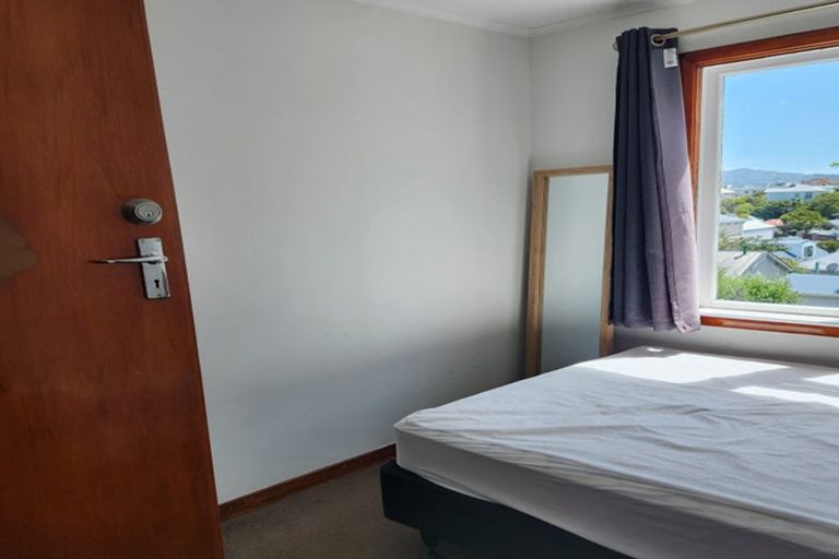 Photo of property in 77 Pirie Street, Mount Victoria, Wellington, 6011