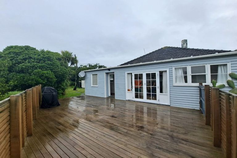 Photo of property in 35 Somerset Street, Brooklands, New Plymouth, 4310